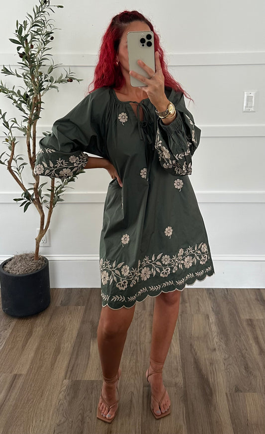 OVERSIZED Embroidered Floral Dress